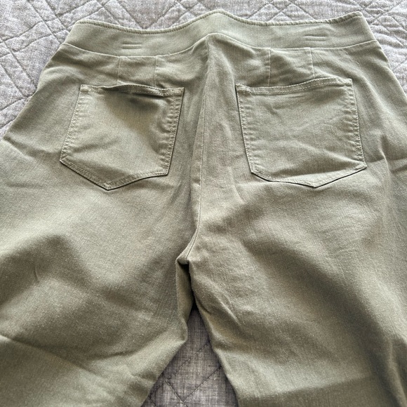 Loft pull on wide leg cropped - Picture 2 of 5